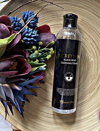 Тонер для лица с древесным углем Secret Skin Black Head Cleansing Toner